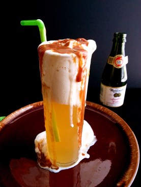 sparkling cider float 3